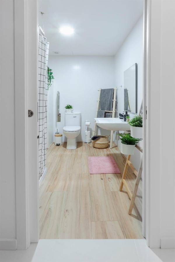 Artistic Digital Retreat-Great Location Near Metro Apartment บาเลนเซีย ภายนอก รูปภาพ