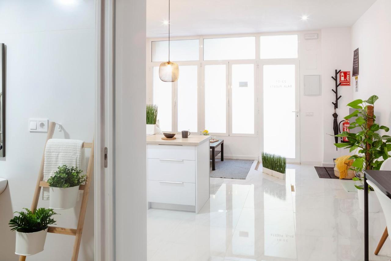 Artistic Digital Retreat-Great Location Near Metro Apartment บาเลนเซีย ภายนอก รูปภาพ